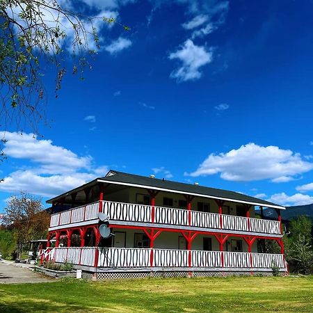 河畔高山汽车旅馆 Little Fort 外观 照片